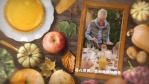 桌面上的蔬菜瓜果和相框照片展示2缩略图